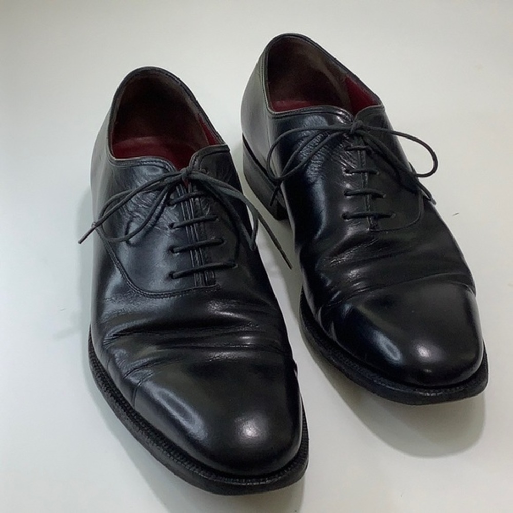 Salvatore Ferragamo black Italian leather lace up Oxfords size 9.5 D EUC